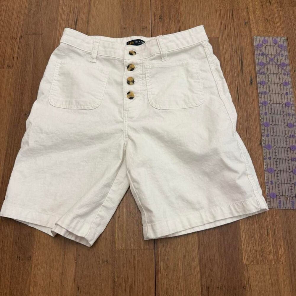 Lee Women's White and Cream Shorts